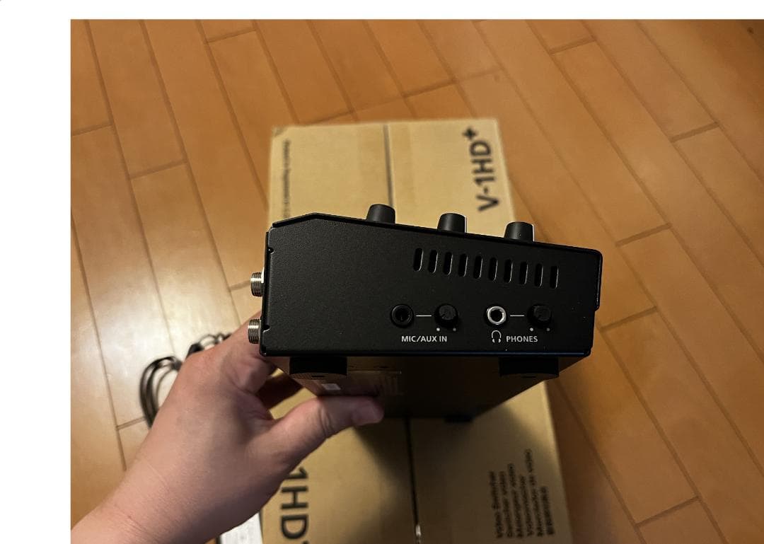 Roland V-1HD+ HDビデオスイッチャー 新品同様