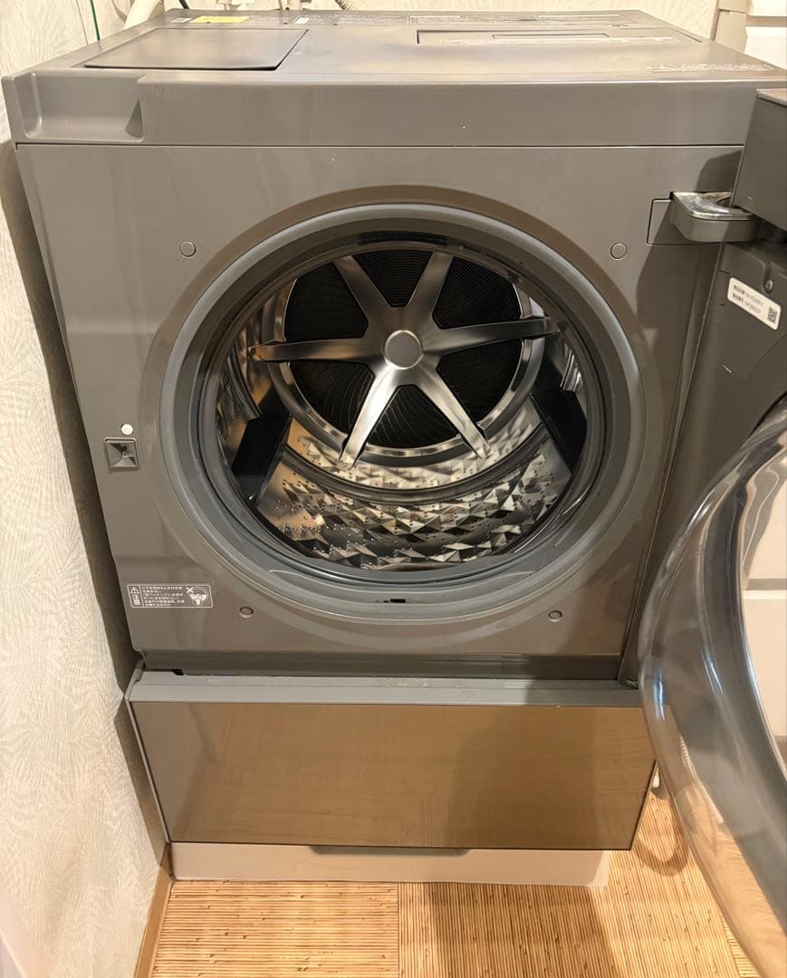 Panasonic ななめドラム式洗濯機 Cuble NA-VG2200R