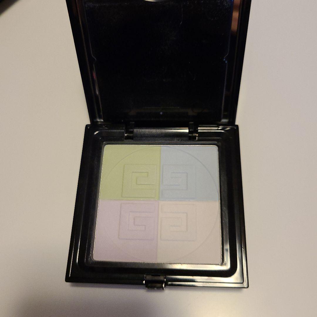 GIVENCHY プリズムリーブルプレストパウダー 1