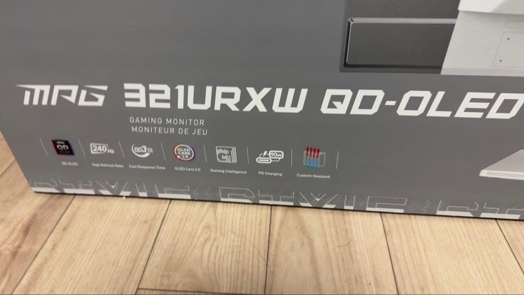 MSIゲーミングモニター/31.5型/4KQD-OLED/MPG 321URXW
