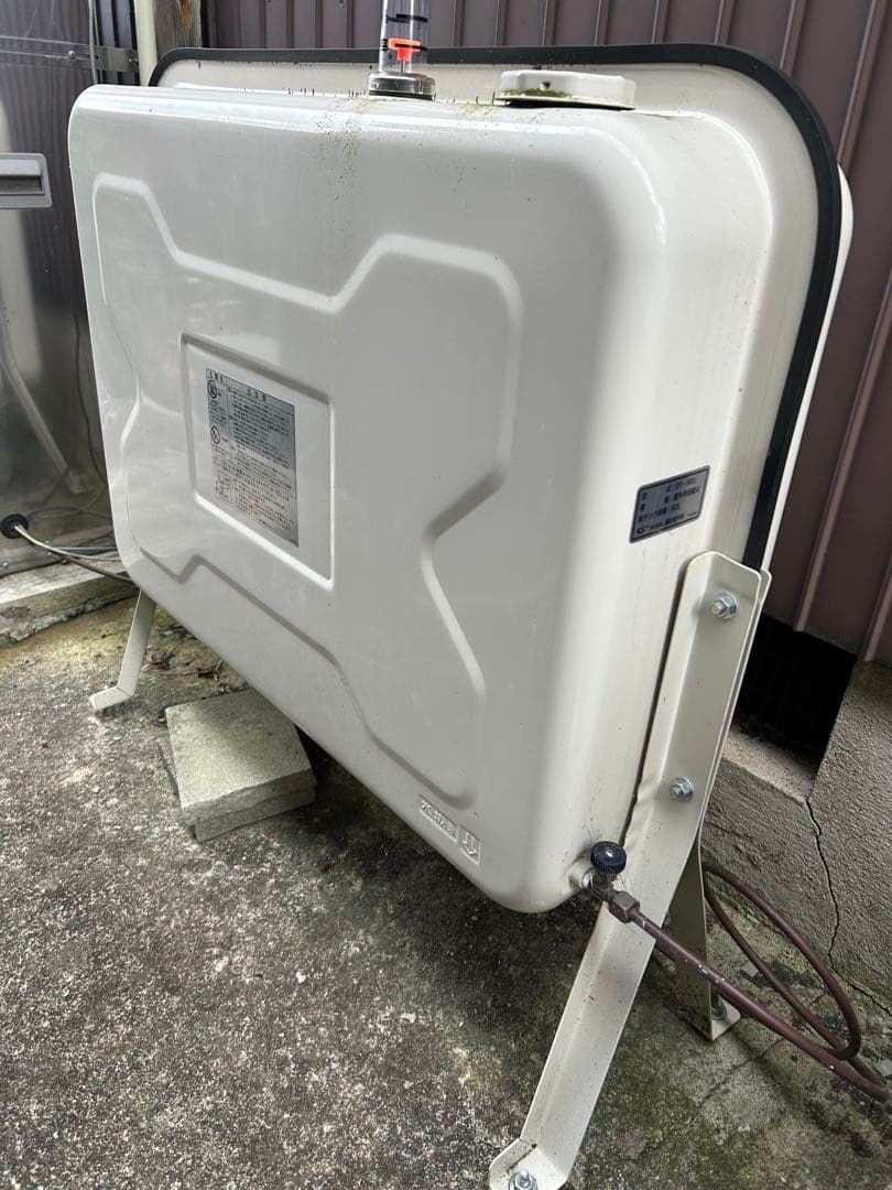 長府製作所　オイルタンク