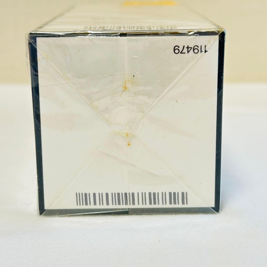 新品未開封　シャネル　N°19 No19 オードトワレ　香水　100ml