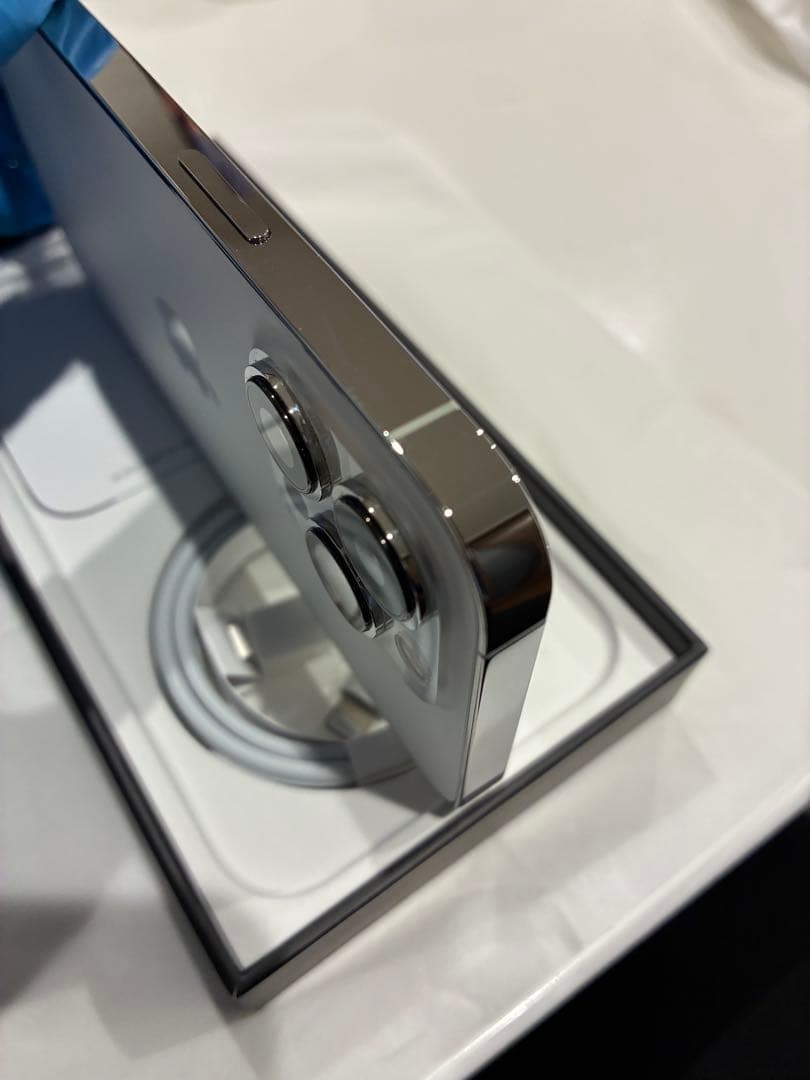 iPhone 13 Pro 本体