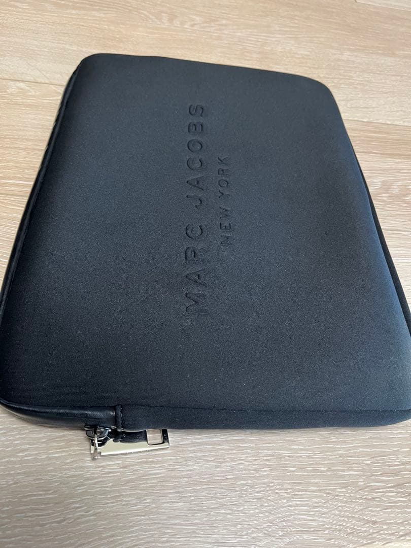MARC JACOBS PCケース 黒 13インチ ノートPC タブレットケース