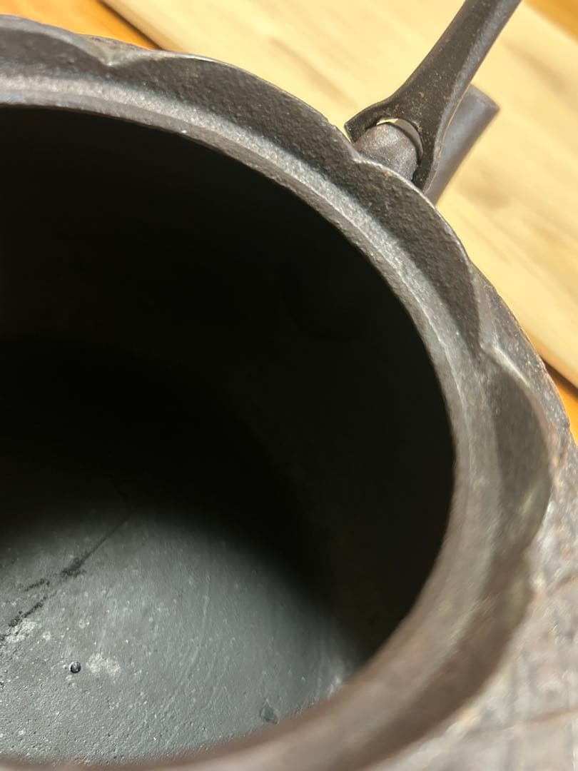 未使用　南部鉄器　佐秋鋳造所　伝統工芸士 佐藤守巨　鉄瓶　茶道具　2L 大サイズ
