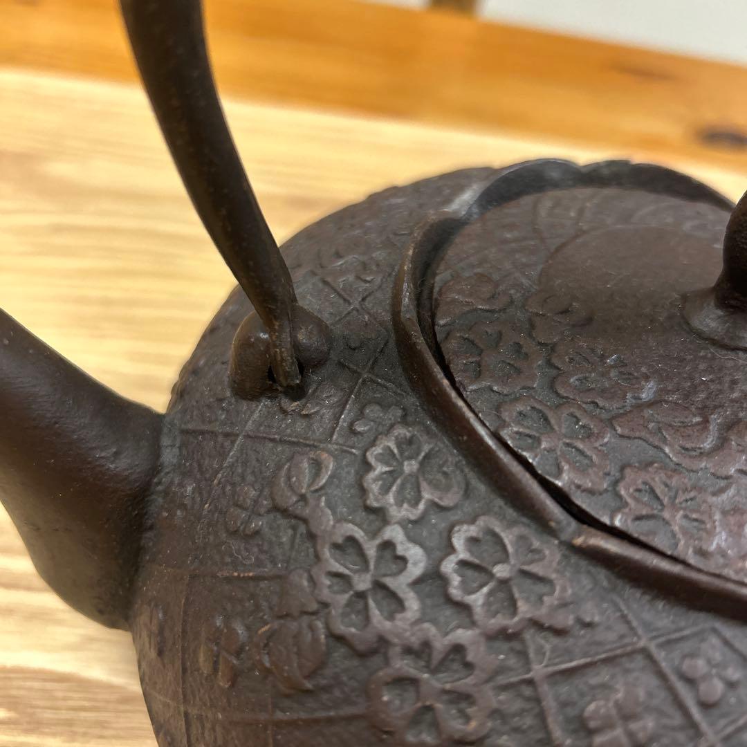 未使用　南部鉄器　佐秋鋳造所　伝統工芸士 佐藤守巨　鉄瓶　茶道具　2L 大サイズ