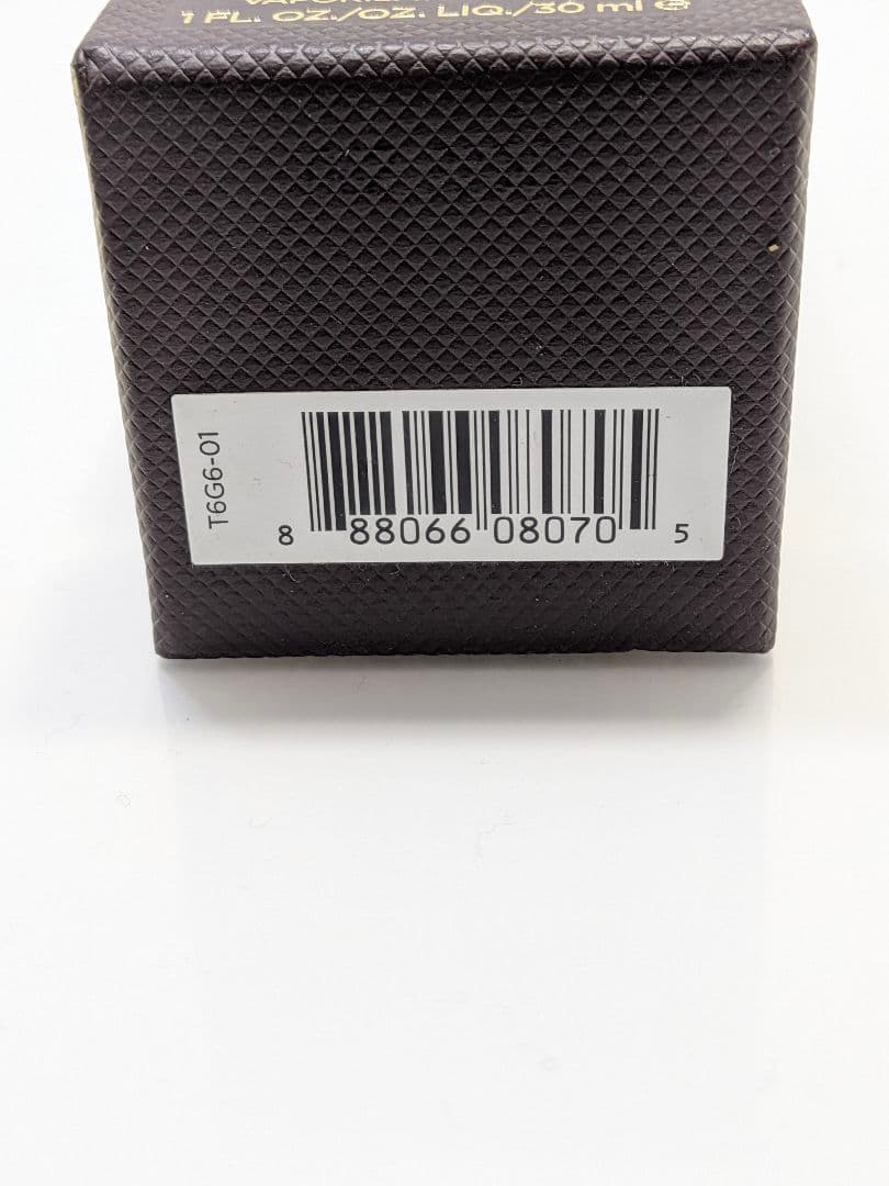 未使用に近い残量たっぷりトムフォード タバコバニラ 30ml EDP 箱付き