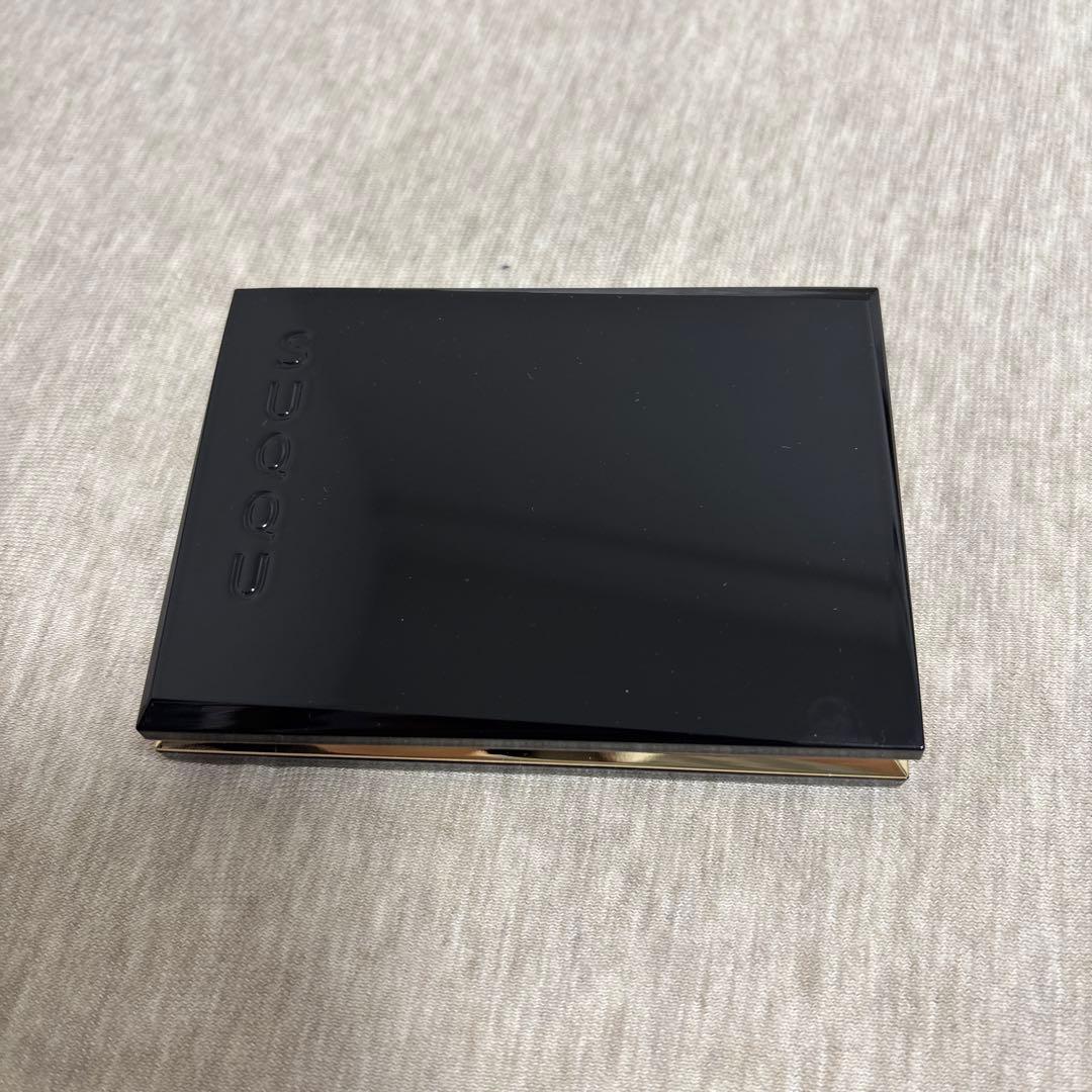 SUQQUアイ&フェイス　コンパクト　102暖灯　2024ホリデー