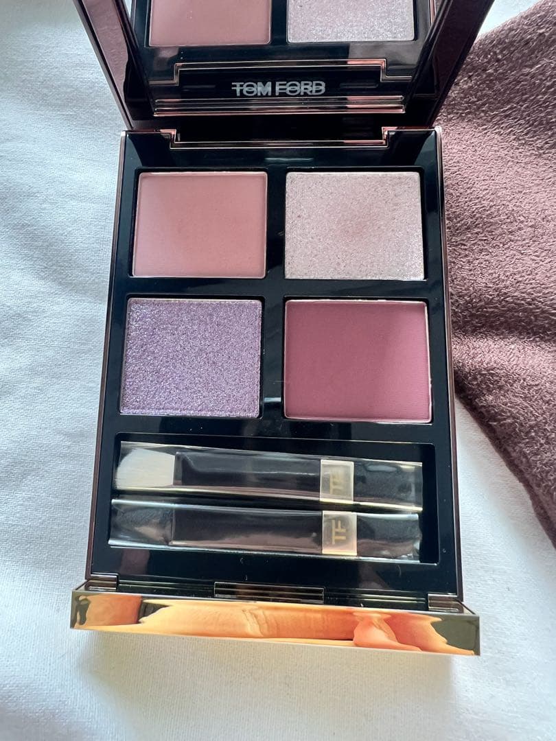 【限定】TOMFORD アイカラークォード　01S メタリックモーブ