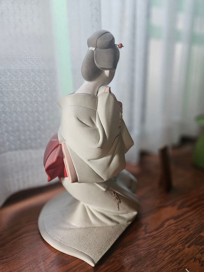 半世紀前購入 の博多人形 「おもかげ」 高さ37㎝　幅15cm ガラスケース無し