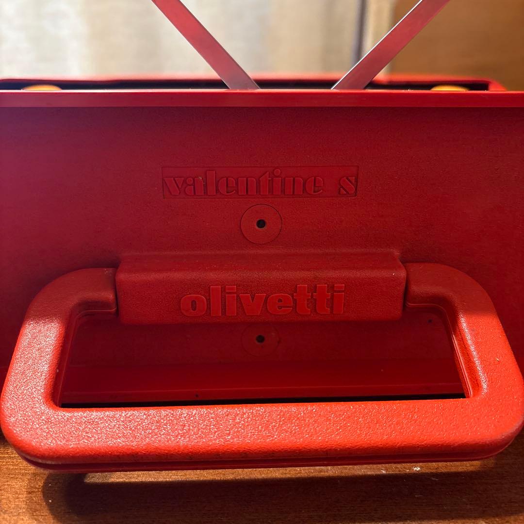 Olivetti Valentine オリベッティ タイプライター　リボン付き