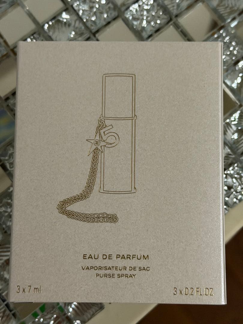 限定品CHANEL N°5 オードパルファム パーススプレーコメット