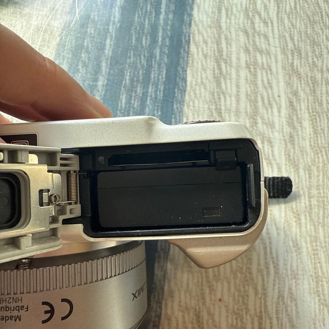 Panasonic LUMIX DMC-GF5 電動ズームレンズキット ホワイト