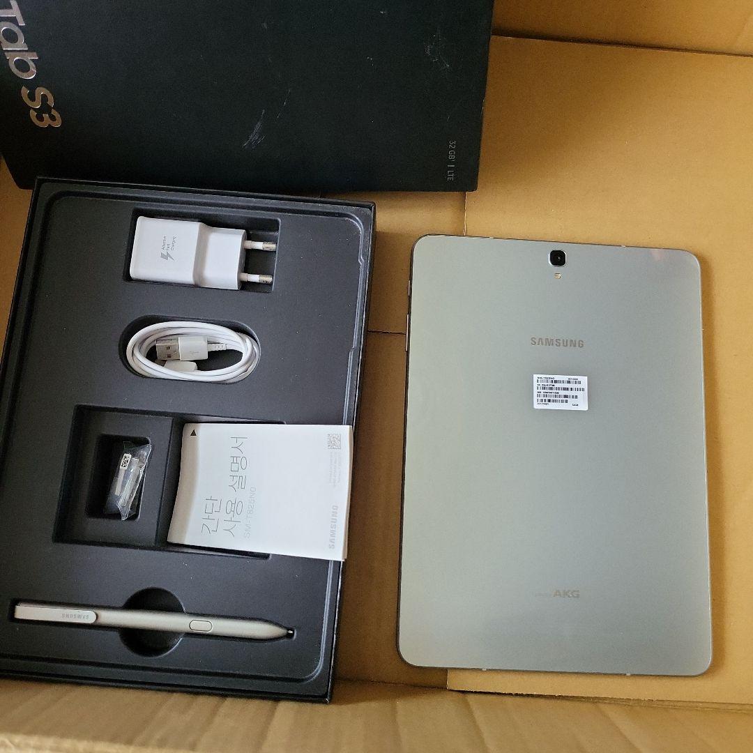 Galaxy Tab S3 SIMフリー　シルバー