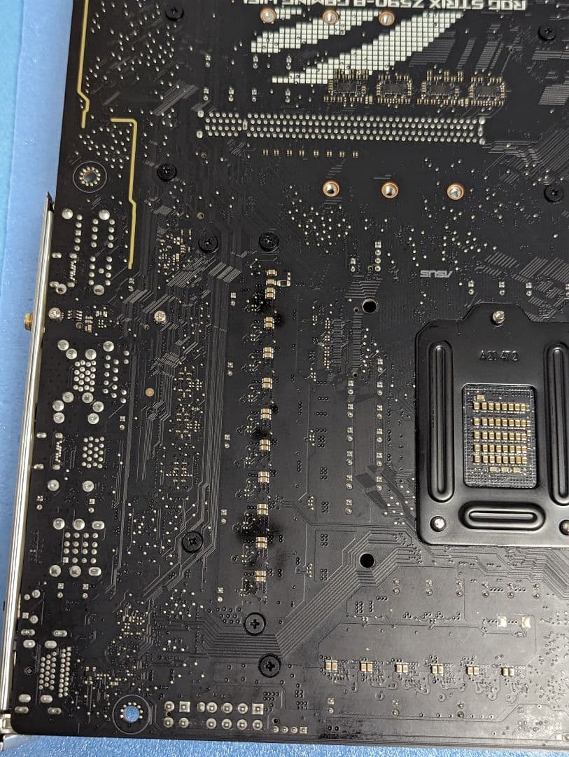 ASUS ROG STRIX Z590-A GAMING wifi　マザーボード