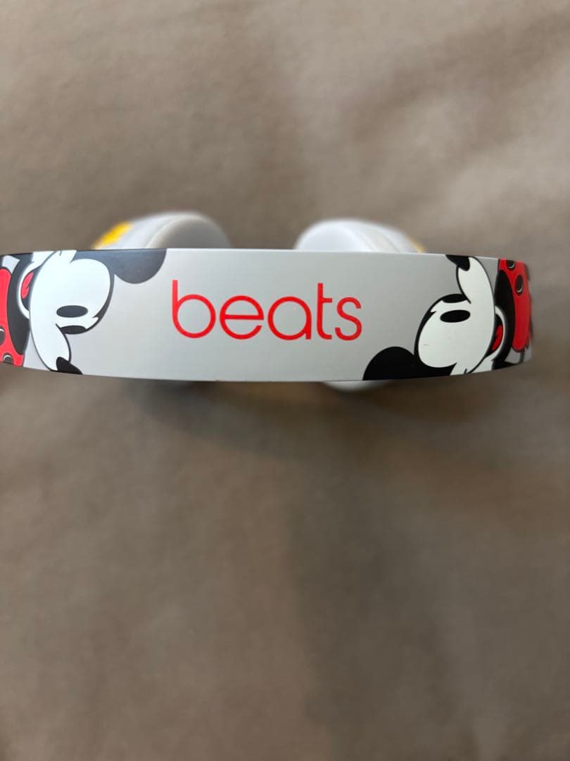 【90周年】Beats Solo3 Wireless ミッキーマウスデザイン