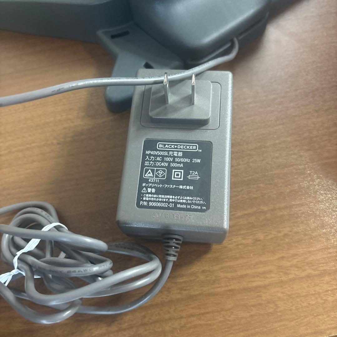 BLACK＆DECKER レッド CS3250-R コードレス 【訳あり】