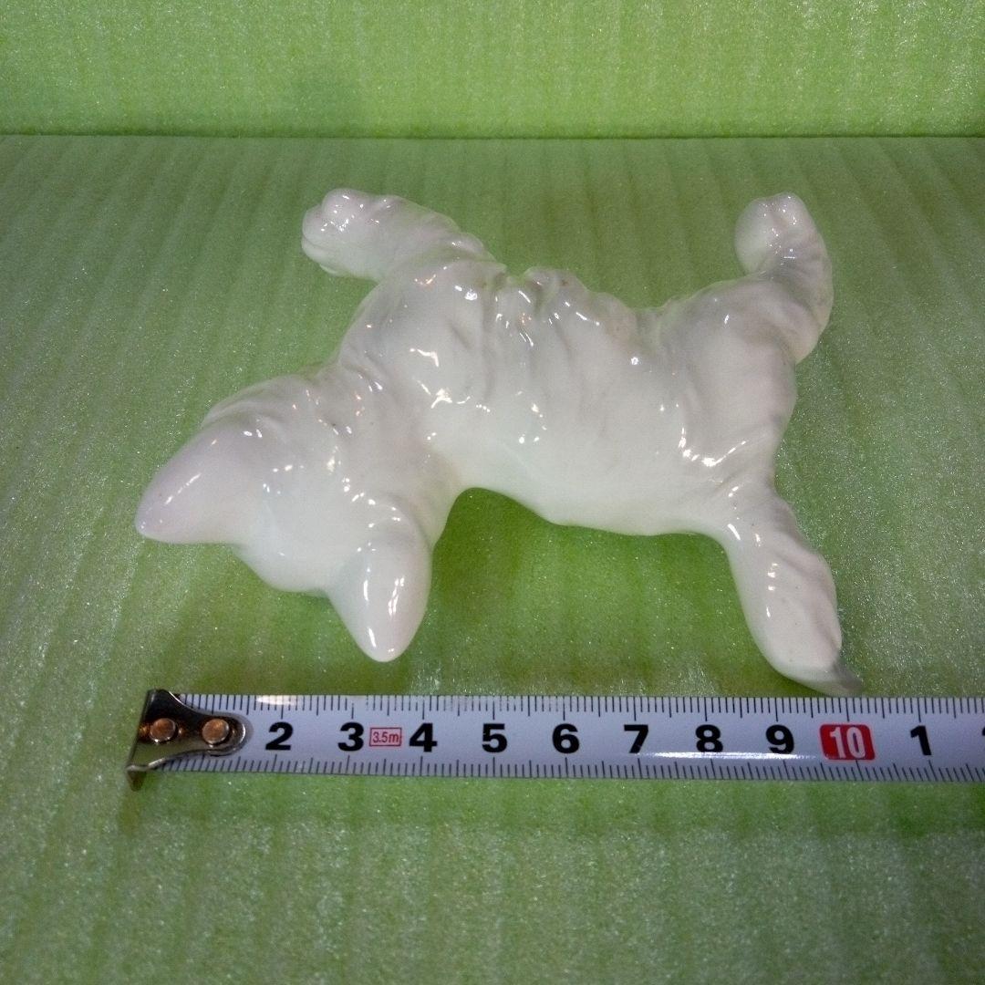 アンティークな猫の置物　白猫　white CAT　ホワイトキャット　レア　希少