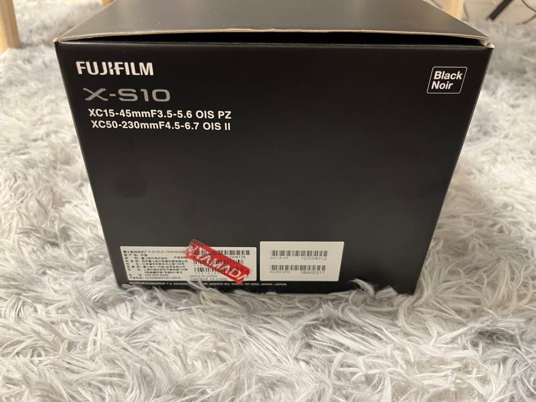 Fujifilm X-S10 ミラーレスカメラ ダブルレンズキット　富士フィルム