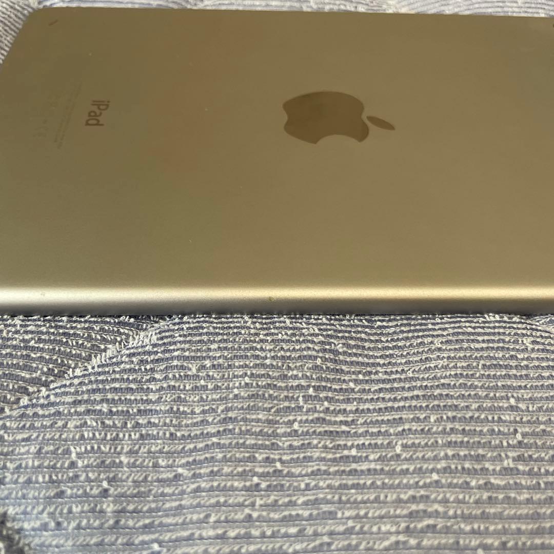 iPad mini4 128GB セルラーモデル　中古