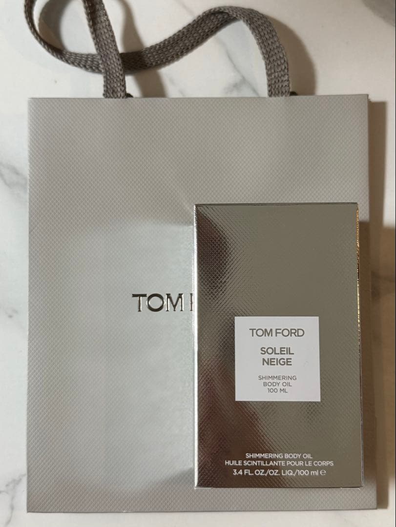 TOM FORD SOLEIL NEIGE シマーリングボディオイル 100ml