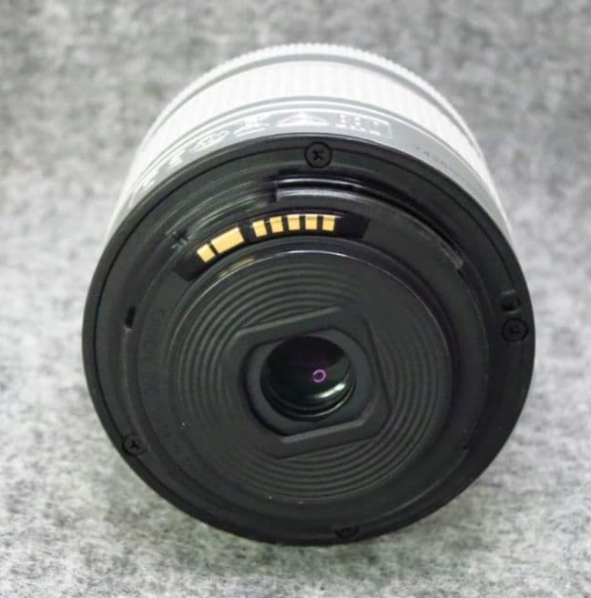 EF-S18-55mm F4-5.6 IS STM（シルバー）