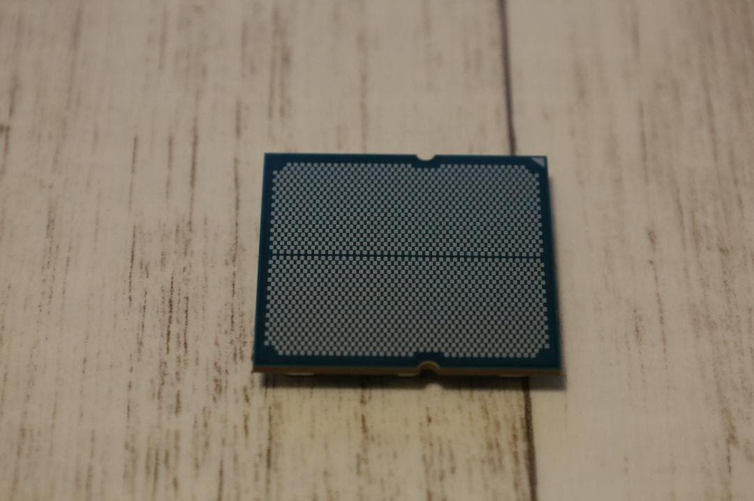AMD Ryzen 7 7700X 8コア16スレッド 美品 動作確認済み