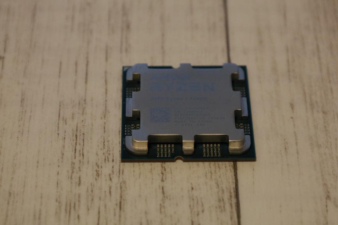 AMD Ryzen 7 7700X 8コア16スレッド 美品 動作確認済み