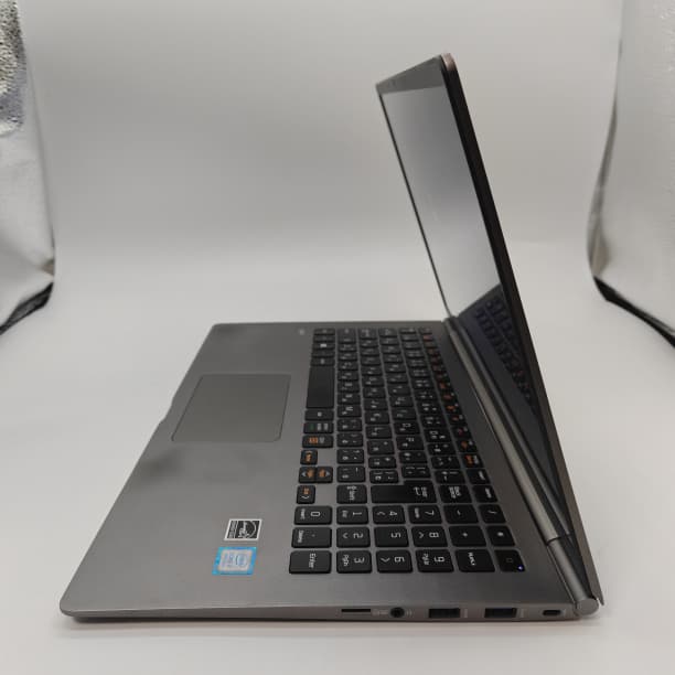 軽量 8世代i7 16GB LG gram バッテリ◎ フルHD 15 オフィス