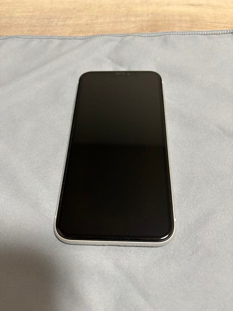 Apple iPhone XR ホワイト　128GB