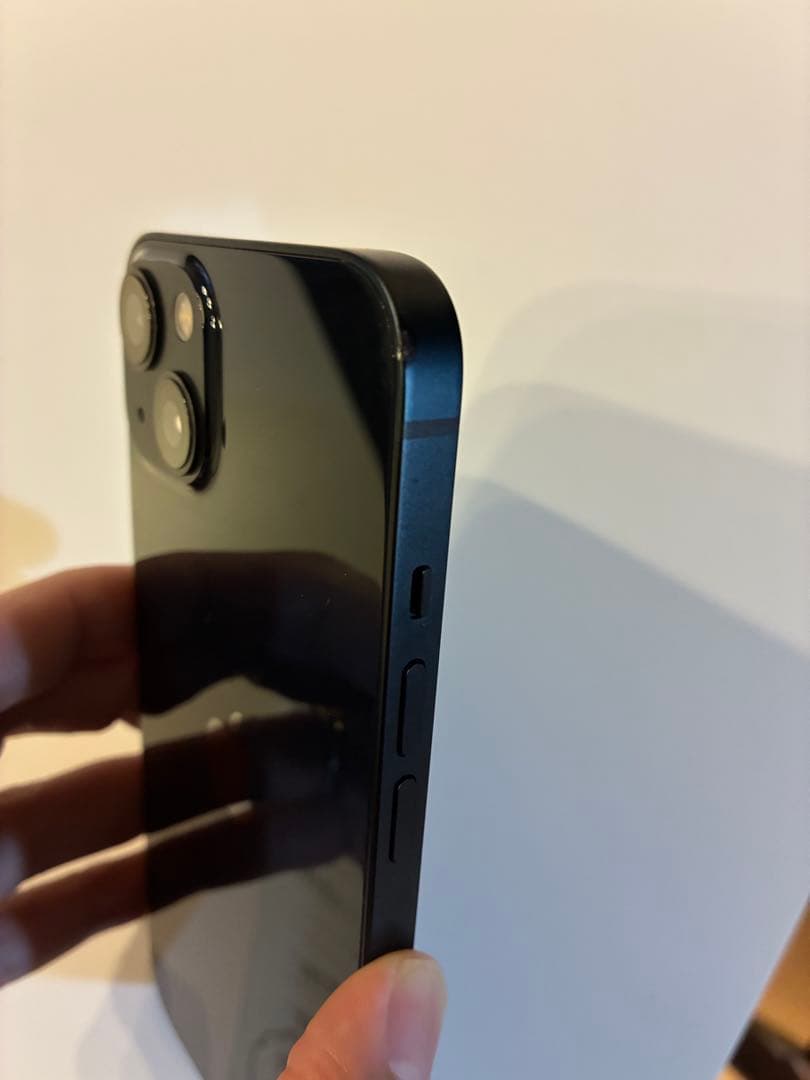 中古美品 iPhone13 128GB ミッドナイト