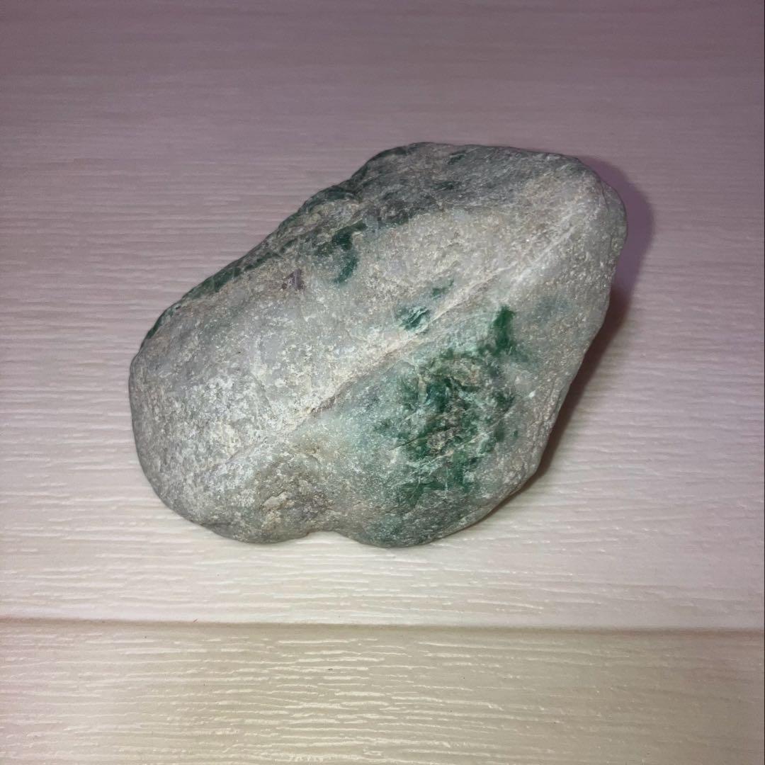 糸魚川　翡翠原石　132.5g