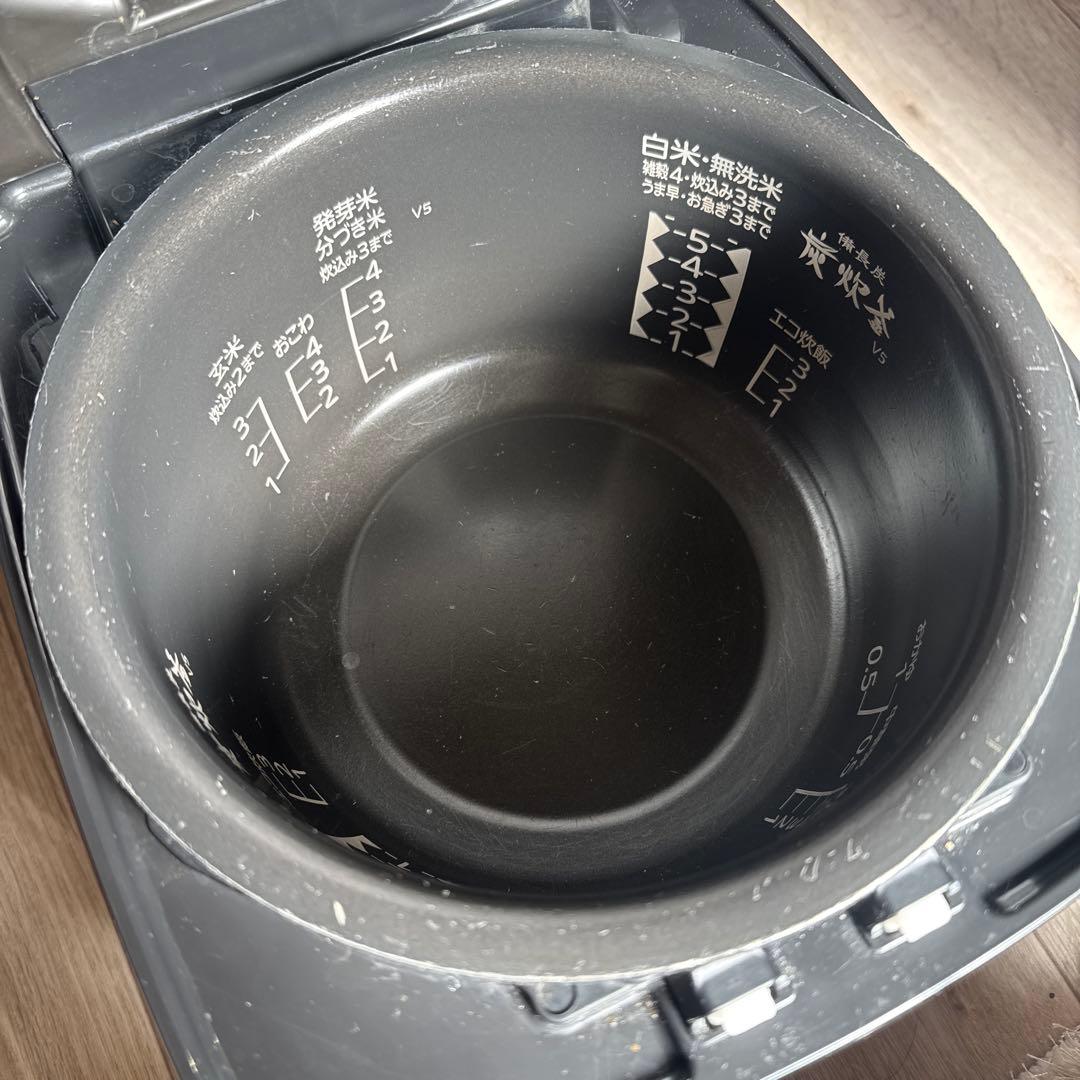 Mitsubishi NJ-V10J3-K形 炊飯器 黒 ジャンク品