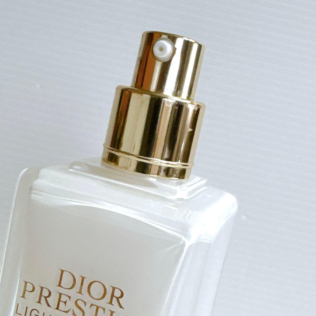 Dior プレステージ ホワイト コレクション ラ ローション ルミエール