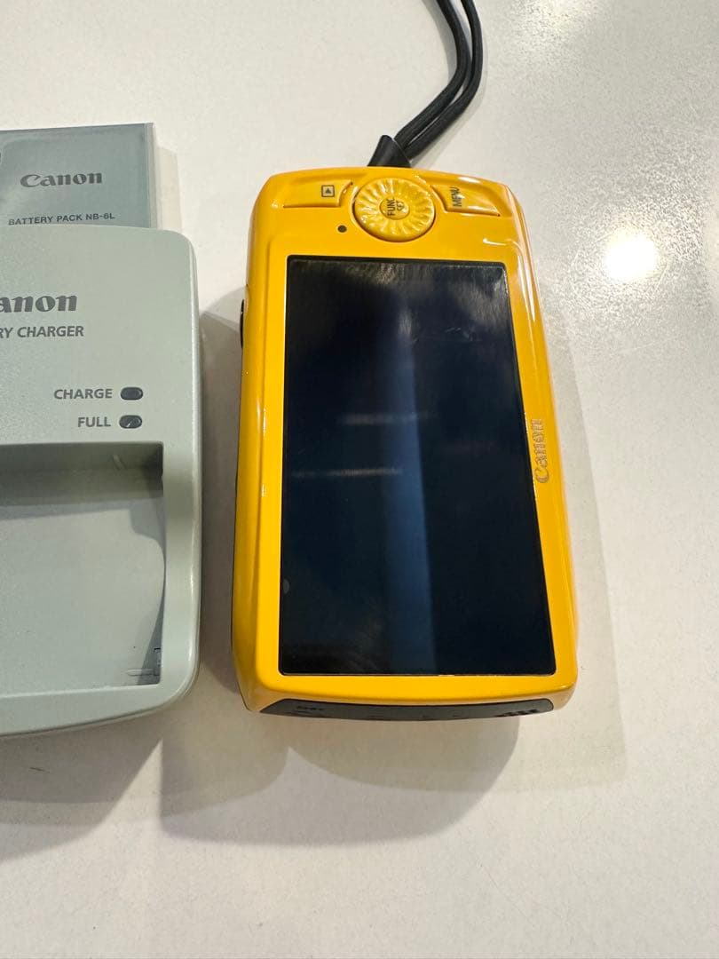 希少Canon IXY コンパクトデジタルカメラ イエロー