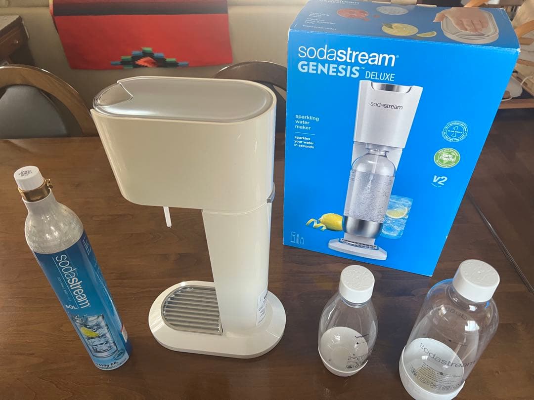 SodaStream Genesis Deluxe 炭酸水メーカー
