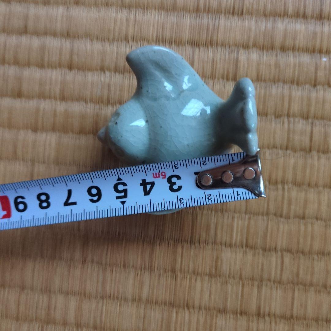 鳥型陶器 小型 淡いグレー　かわいい鳥の香合　すずめ