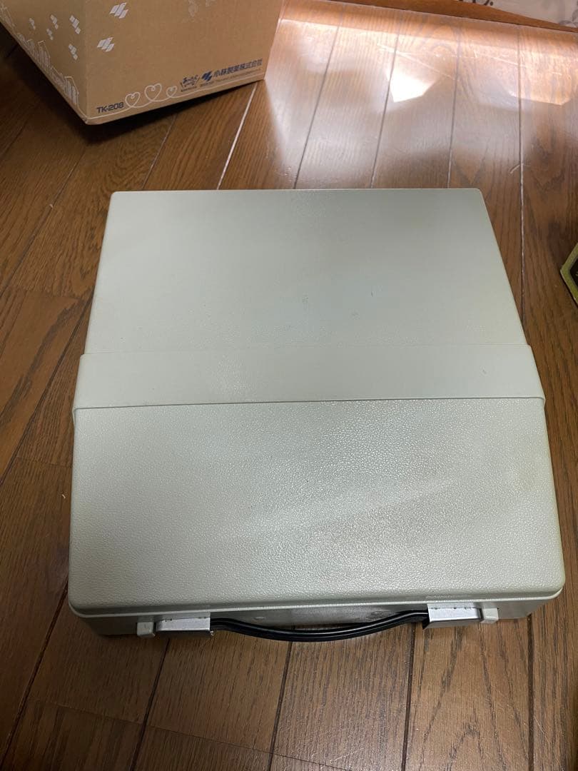 箱付き　タイプライター シルバーリード750