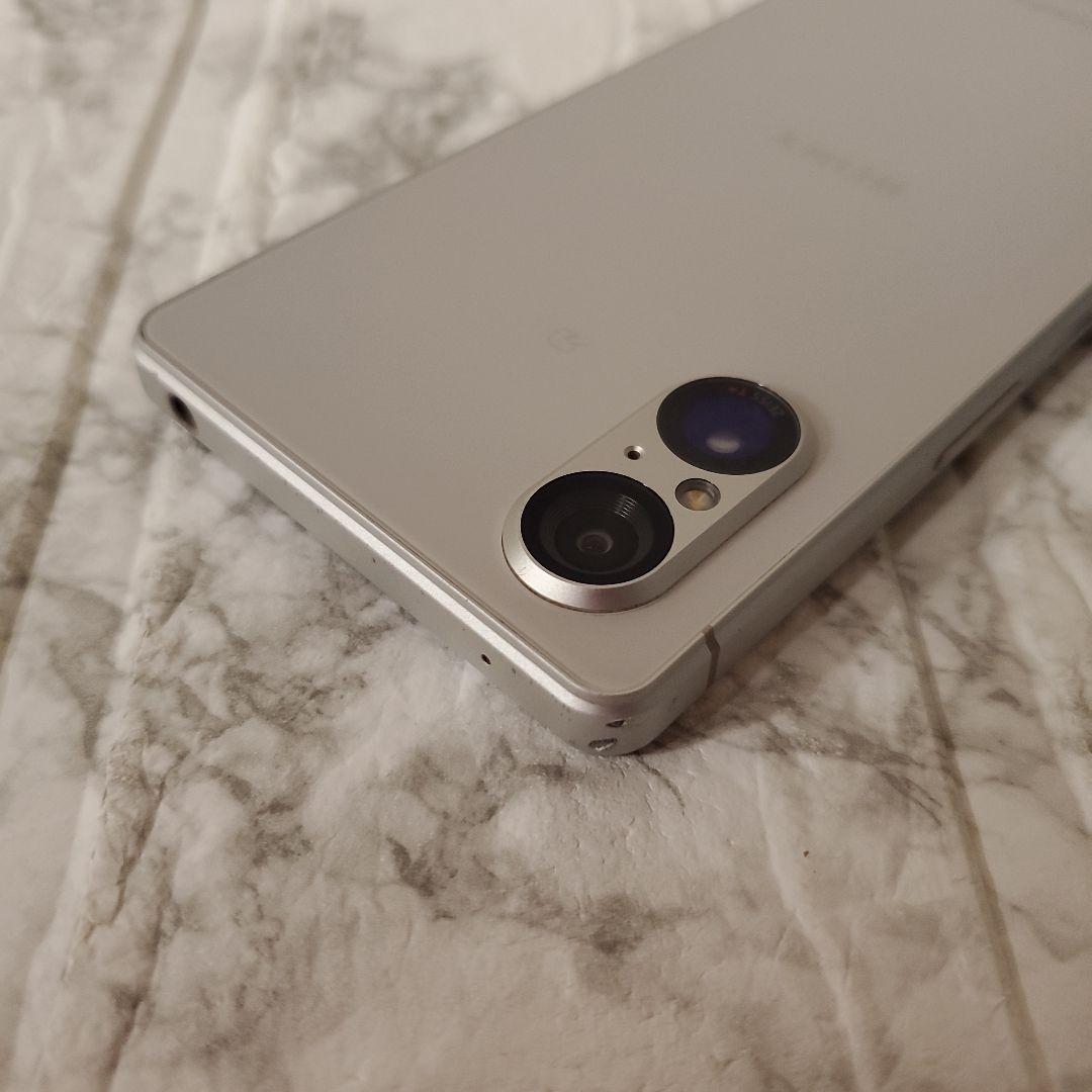 142 Xperia 5 Ⅴ 128GB SIMフリー プラチナシルバー
