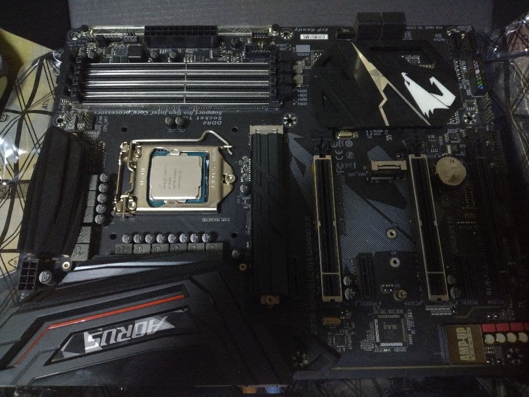 マザーボード GIGABYTE Z370 AORUS ULTRA GAMING & 9100F
