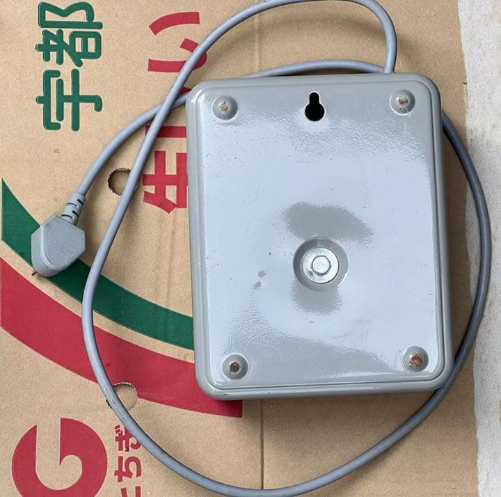電圧変換器 110V➡️220V 2000VA