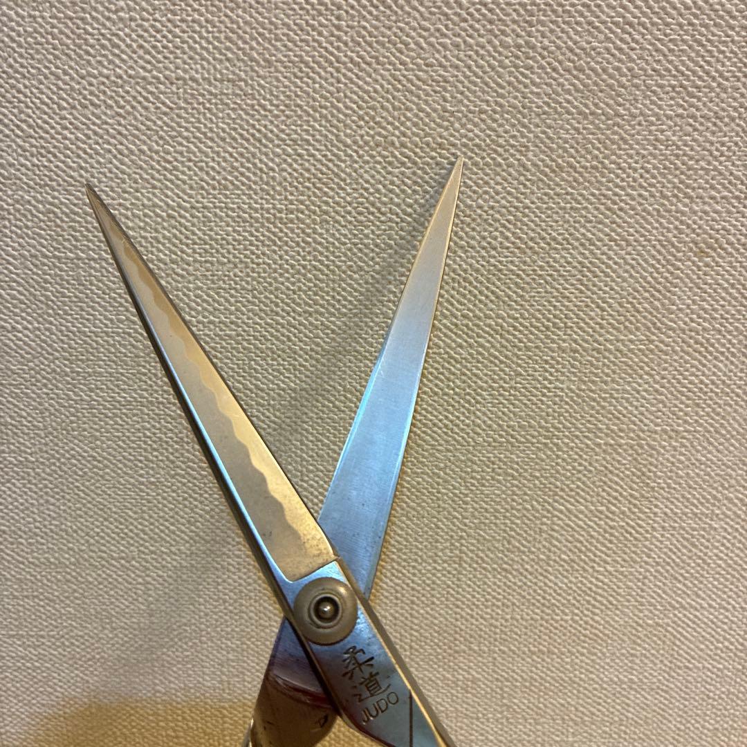 理容用　J.A .HENCKELS 剃刀(ドイツ製)散髪用シザーとコームセット