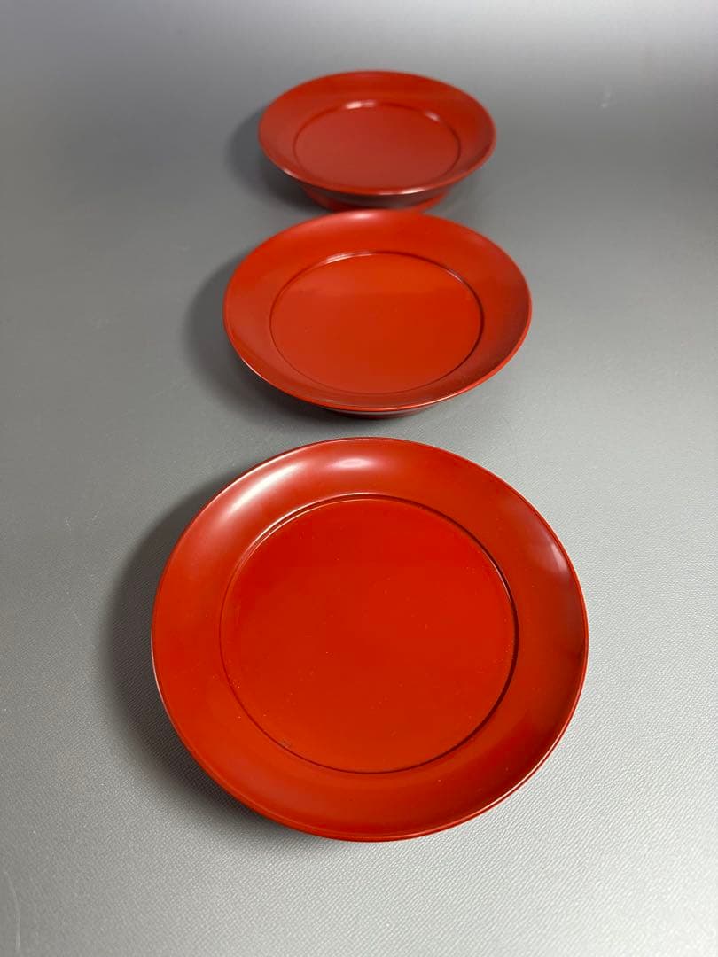 椿皿　3枚　木曽平沢　佐藤阡朗　漆器　小皿　美品　朱塗り　裏に銘あり