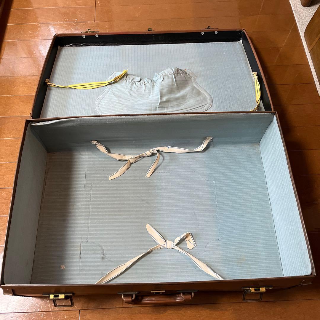 貴重品　昭和レトロ　革鞄　トランク