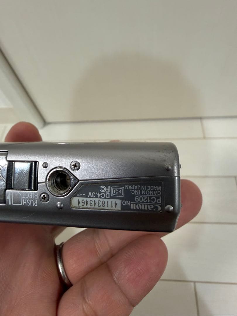 00 Canon IXY900IS DIGITAL シルバー ジャンク