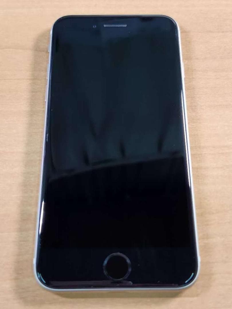 020300D iPhone SE A2782 64GB第3世代 最大容量87%