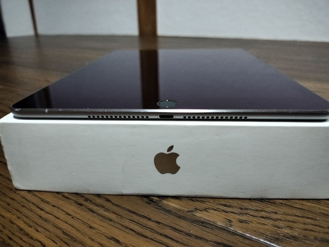 Apple iPad Air2 本体 16GB wifiモデル